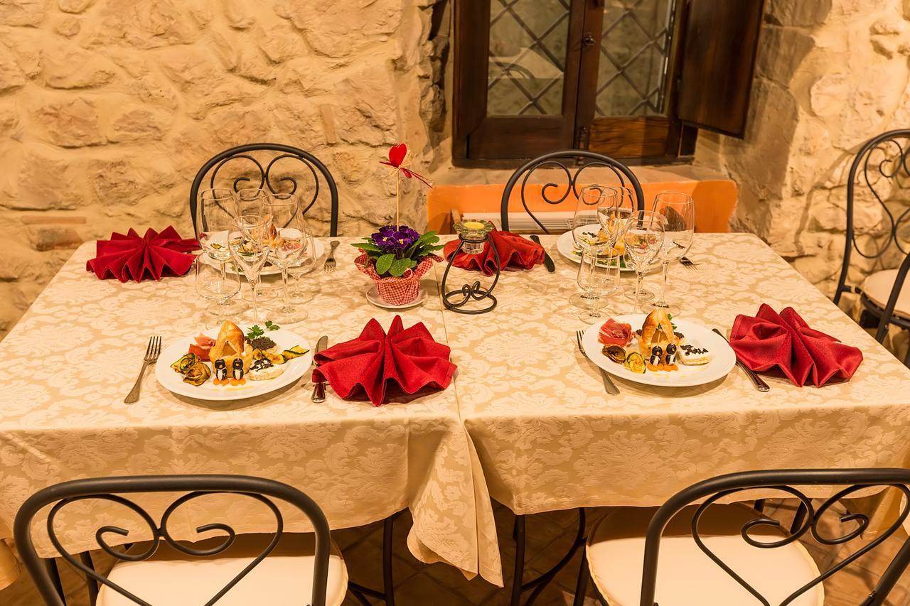 Nena Al Borgo Castello Bed & Breakfast Pico ภายนอก รูปภาพ