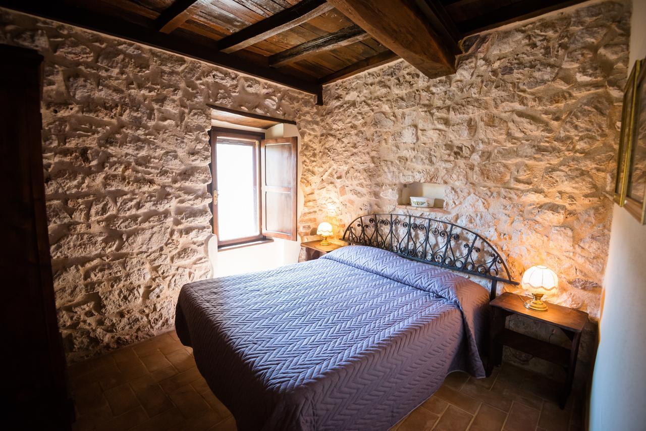 Nena Al Borgo Castello Bed & Breakfast Pico ภายนอก รูปภาพ