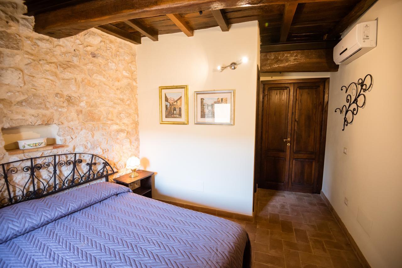 Nena Al Borgo Castello Bed & Breakfast Pico ภายนอก รูปภาพ