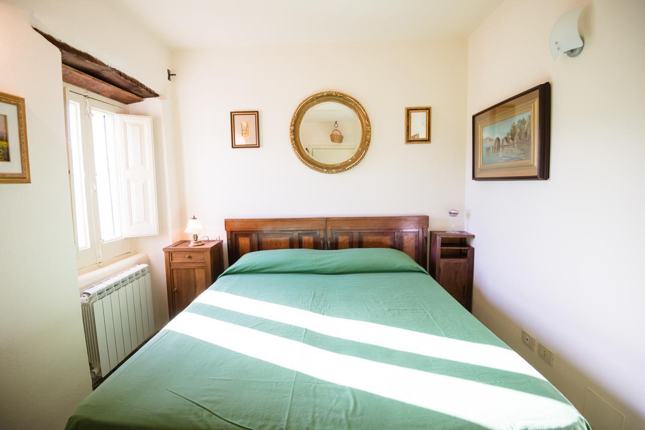 Nena Al Borgo Castello Bed & Breakfast Pico ภายนอก รูปภาพ