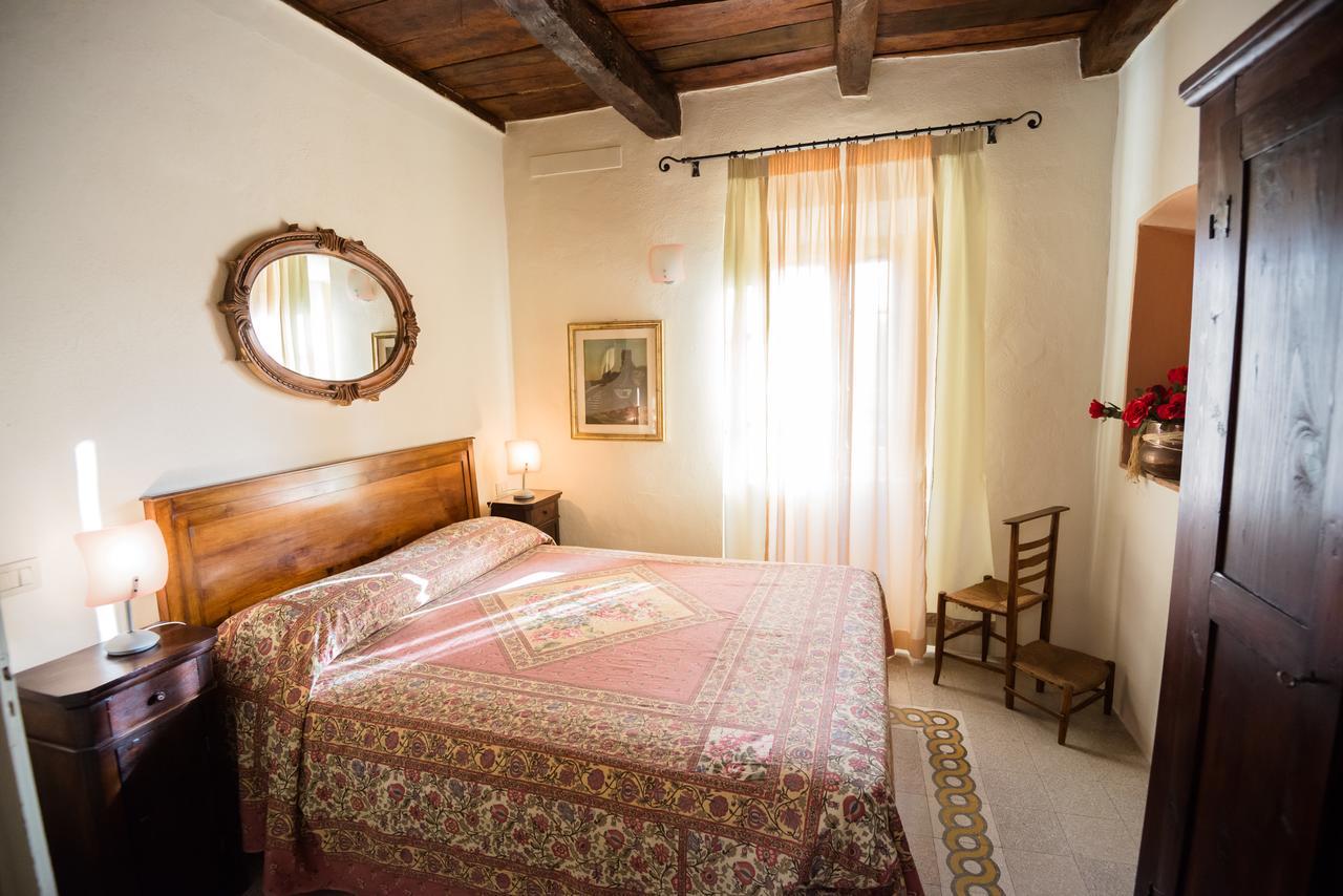 Nena Al Borgo Castello Bed & Breakfast Pico ภายนอก รูปภาพ
