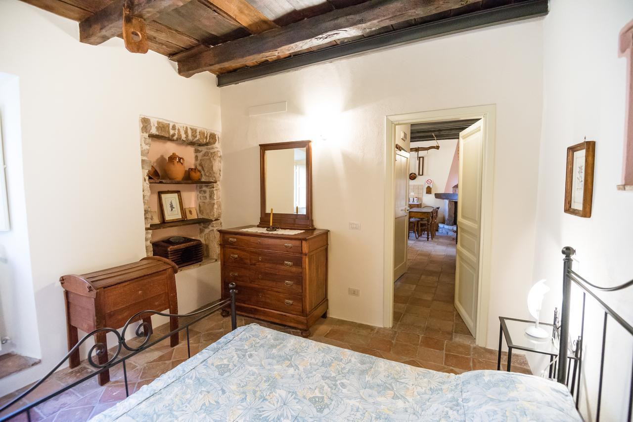 Nena Al Borgo Castello Bed & Breakfast Pico ภายนอก รูปภาพ