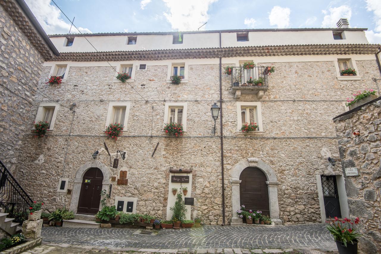 Nena Al Borgo Castello Bed & Breakfast Pico ภายนอก รูปภาพ