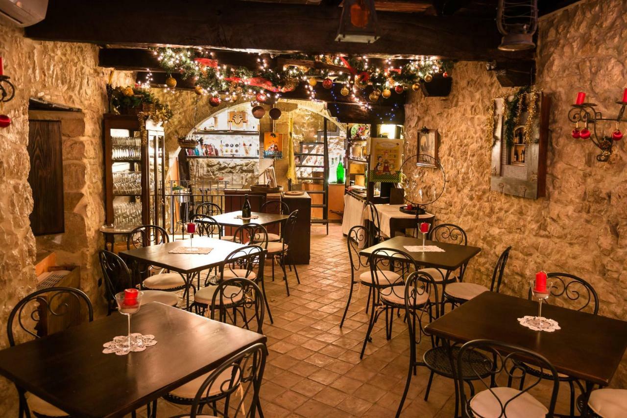 Nena Al Borgo Castello Bed & Breakfast Pico ภายนอก รูปภาพ