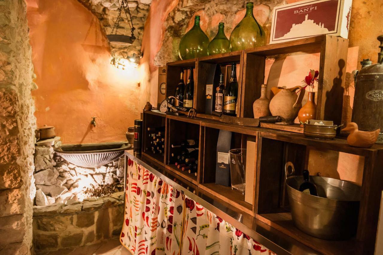 Nena Al Borgo Castello Bed & Breakfast Pico ภายนอก รูปภาพ